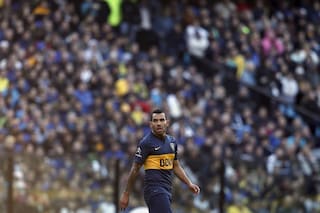En el regreso de Tevez, Boca vivió su fiesta: le ganó 2 a 1 a Quilmes con una pe