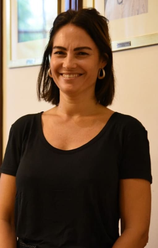 Tesorera, mujer y escribana. "Todavía hay gente que cree que heredamos nuestros títulos"