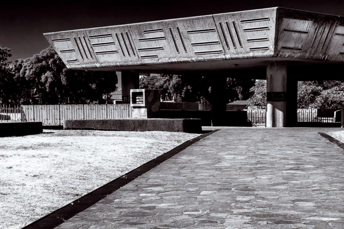 La obra monumental y subterránea de Clorindo Testa en la Chacarita