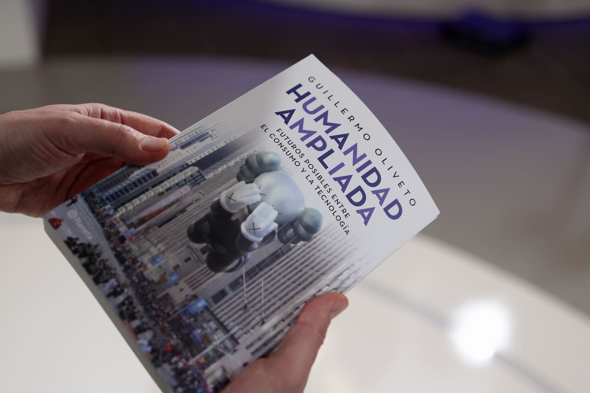 Humanidad ampliada: un mundo moldeado por dos grandes fuerzas, la tecnología y el consumo