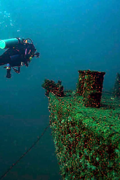 Es el parque de buceo más grande de América del Sur y sumó una nueva atracción: un barco hundido de 45 metros