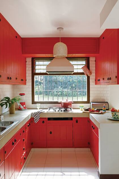 Soluciones rápidas para renovar la cocina con color, nuevas texturas y sin obra