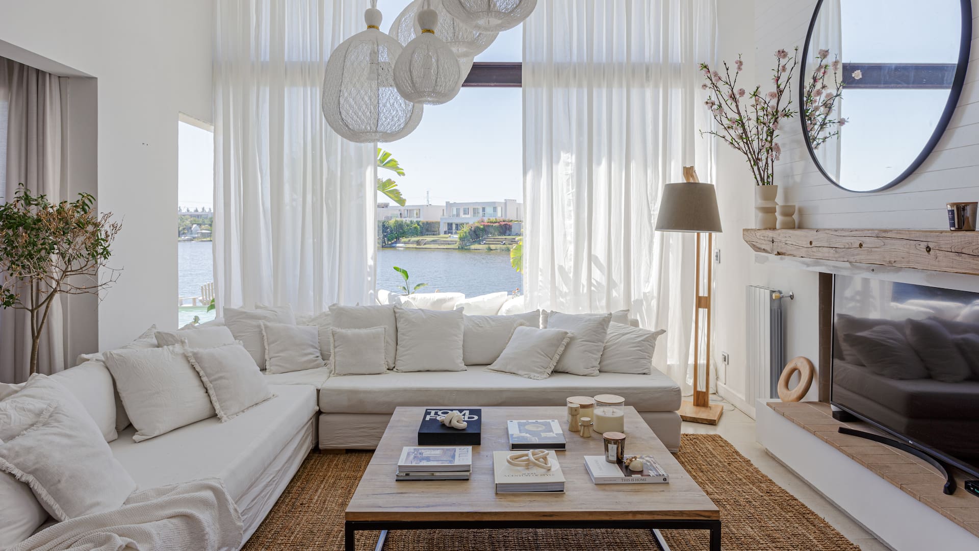 Mimbre, ratán y más: Cómo incluir muebles y objetos de fibras naturales en todos los ambientes