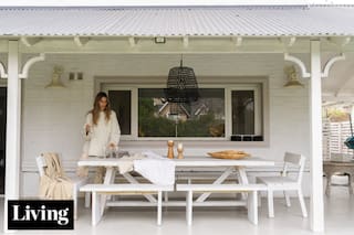 Para actualizar la casa que compraron en Rincón de Milberg, la pintaron toda de blanco