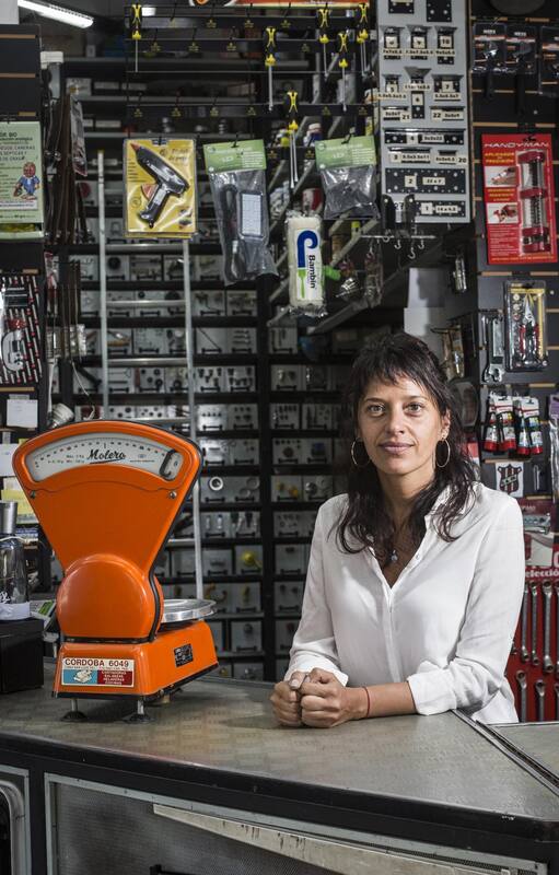 Es cordobesa y coordina una plataforma para unir a los ferreteros y bajar costos