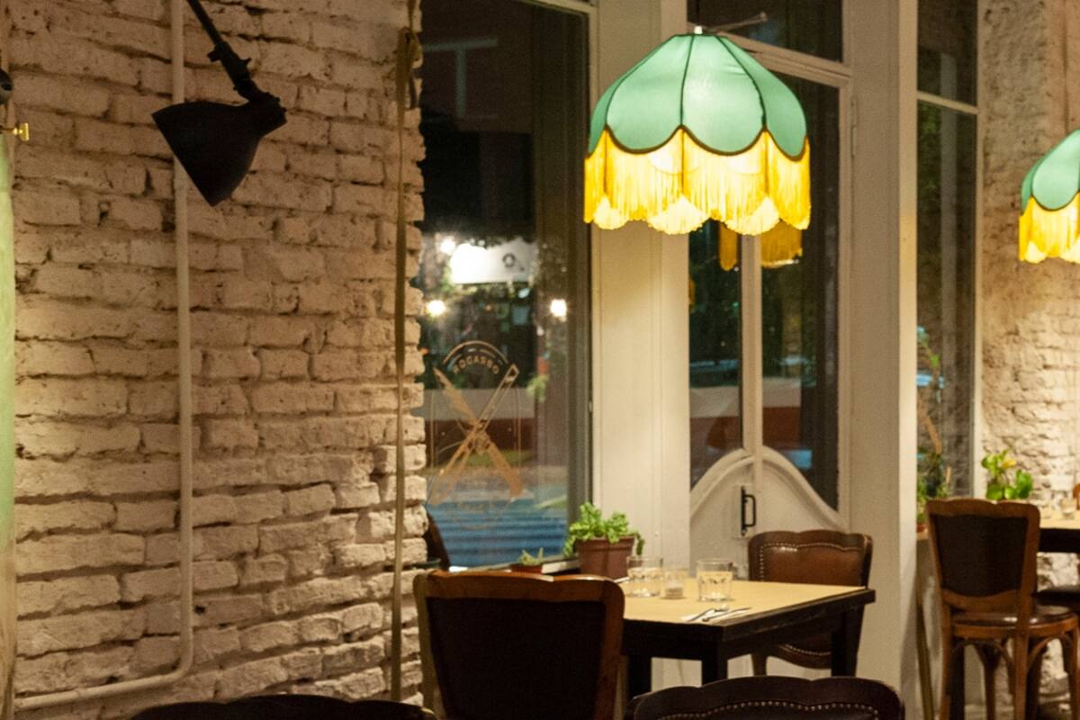 Obrador Las Damas. El restaurante que hace hasta su manteca casera en Chacarita