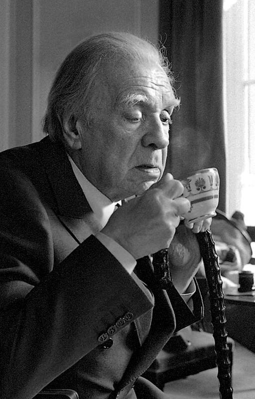 Fernández Díaz sugiere: Borges, Hemingway y una nota al diseñador Piero Tosi