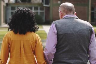 Esperar un trasplante la mantenía lejos del casamiento hasta que lo conoció