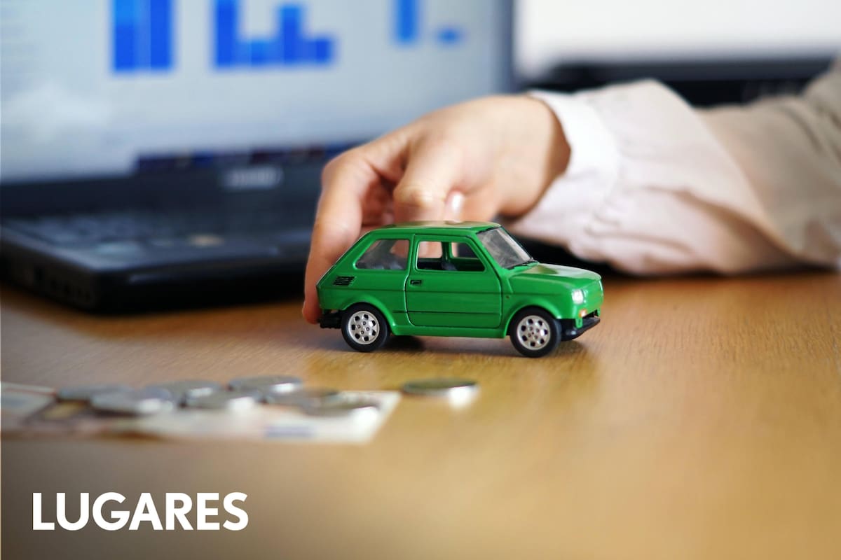 Seguro del auto: ¿conviene contratarlo o usar el de la tarjeta de crédito?