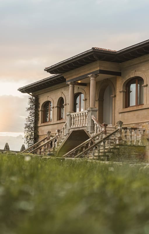 Un palacio del siglo XVI en Asturias, reformado como un mágico hotel que este año mereció una llave Michelin