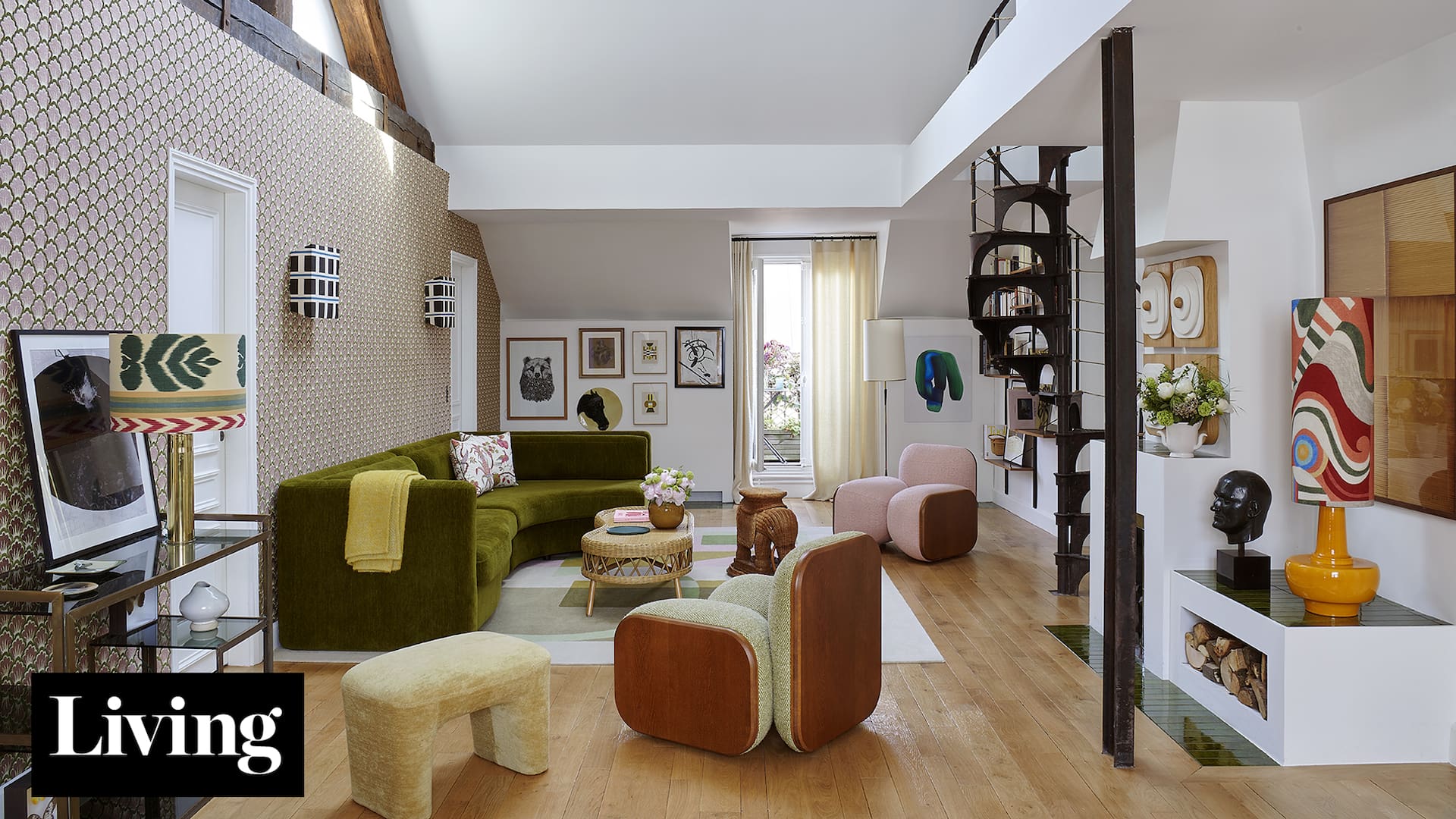 Pierre Frey renovó su departamento en París con una brillante combinación de color y textura