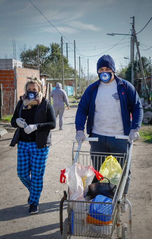 Los vecinos de los barrios populares se organizan contra el hambre en la pandemia