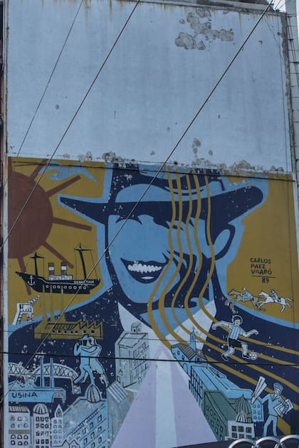 Desgastado, el mural de Páez Vilaró que representa a Buenos Aires cumple 30 años