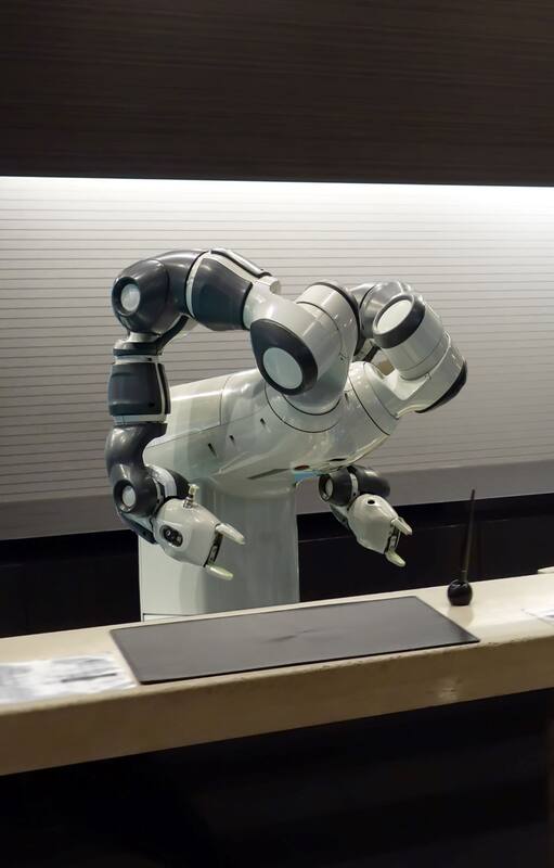 Robots en la recepción, para minimizar el contacto con empleados