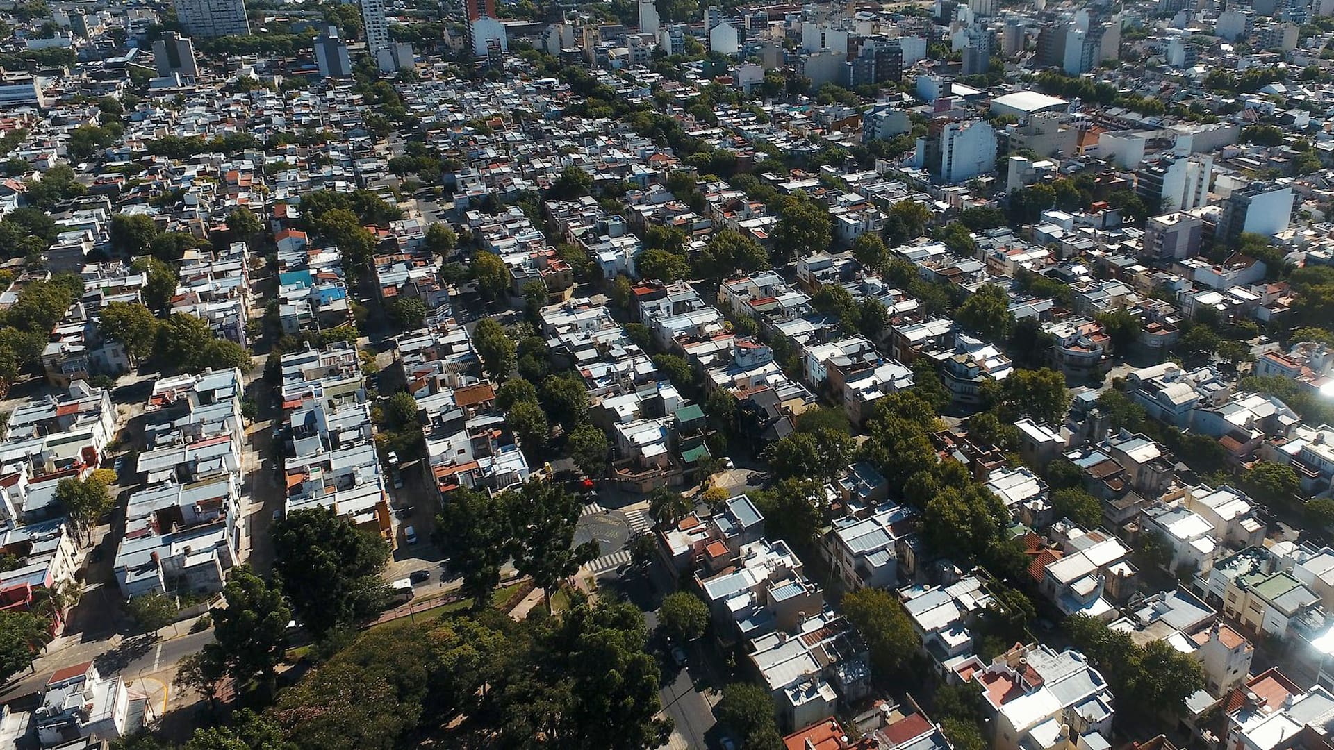 Las Mil Casitas, el enclave porteño inspirado en un modelo holandés que mantiene su encanto desde hace 100 años
