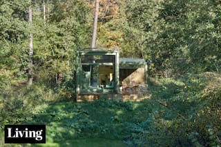 Una tiny house en un parque nacional de los Países Bajos conquista con sus pocos metros y diseño