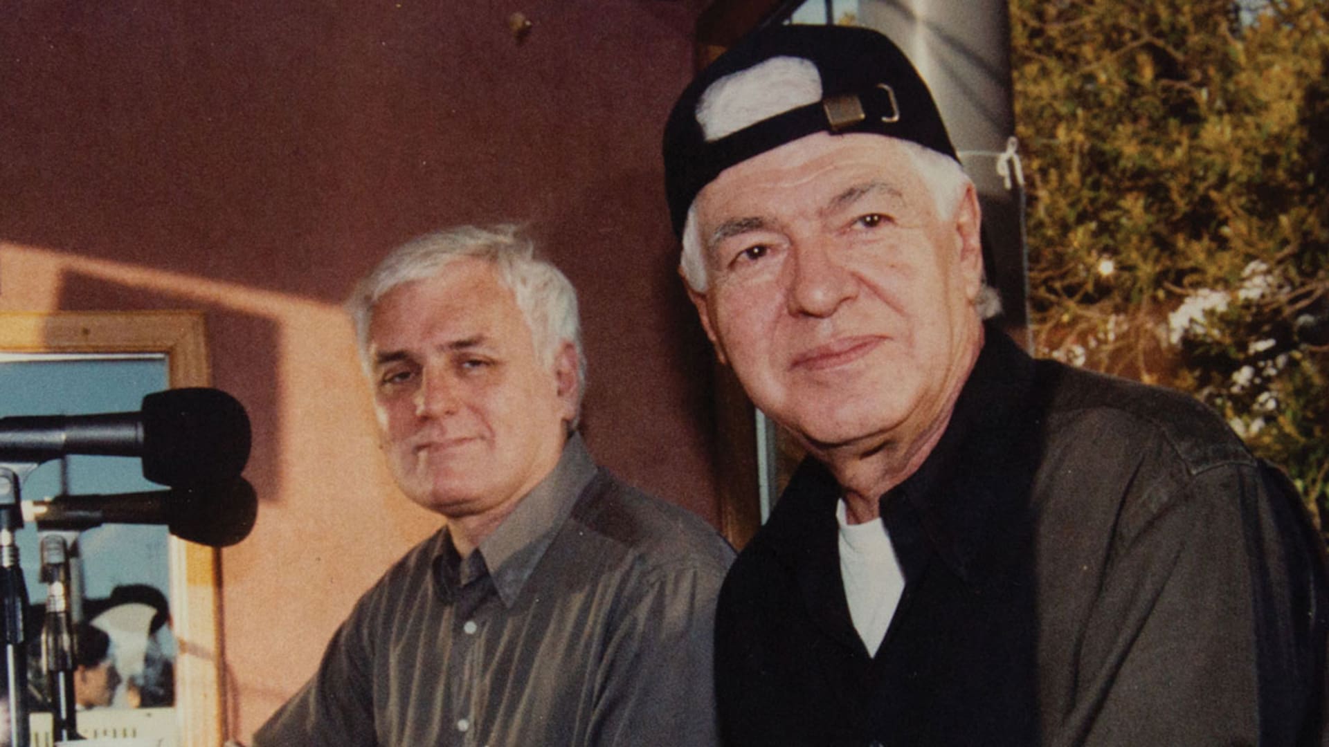 Radio argentina. Memorias de Carlos Ulanovsky, a cien años de los Locos de la Azotea