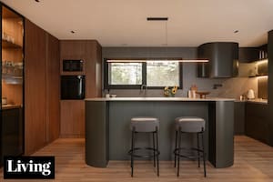 Una pareja se animó a reformar por completo una cocina mal aprovechada