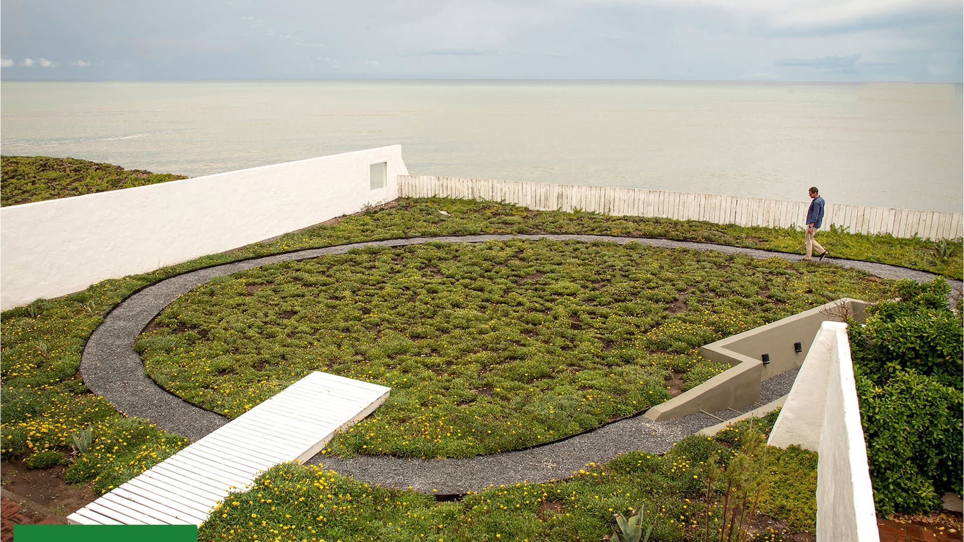 Un espectacular jardín marítimo en Necochea que se creó entre muchas personas y a lo largo de años