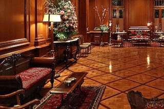 Palacio Hirsch: la historia de una centenaria joya arquitectónica de Belgrano