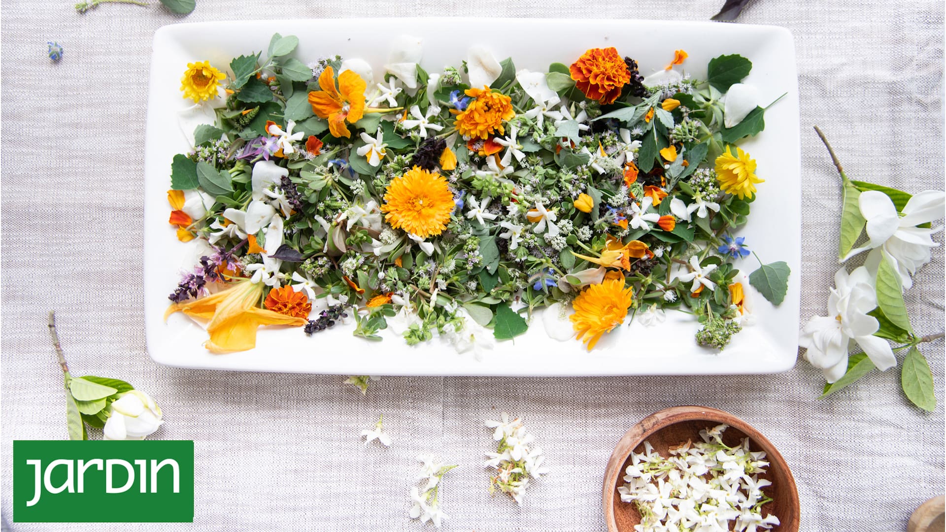 El ingrediente del jardín que no puede faltar en tus ensaladas este verano
