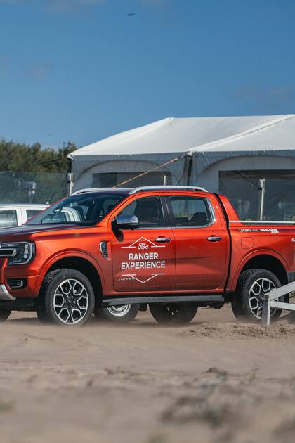 Contra viento y marea: la nueva Ford Ranger mostró todo su potencial en los médanos marplatenses 