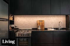 Seis cocinas integradas a muebles multifunción