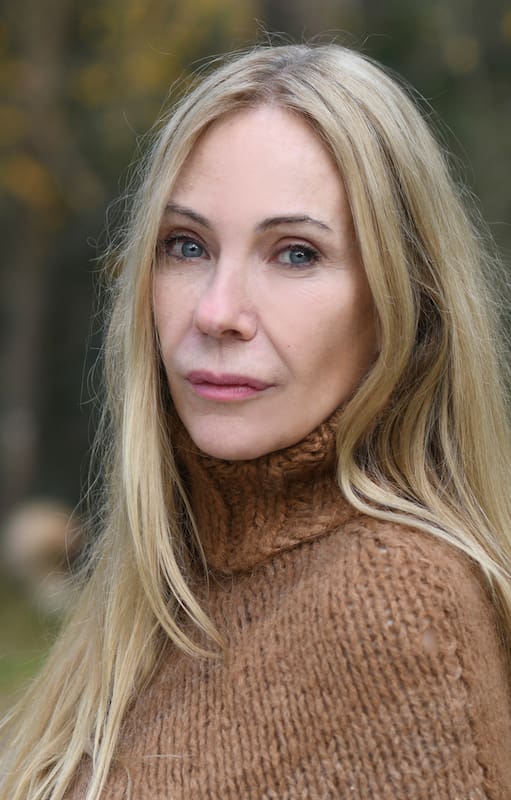 “Adoptar no fue un acto de generosidad”. Inés Estévez habla sobre las dificultades de criar dos hijas con discapacidad
