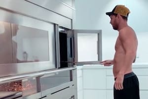 De lujo. La llamativa parrilla en la que se lo ve a Messi en modo "asador"