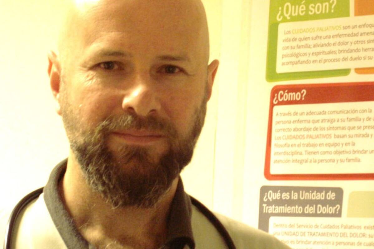 ¿Tema tabú? Quién es el pediatra argentino que habla con los chicos sobre la muerte