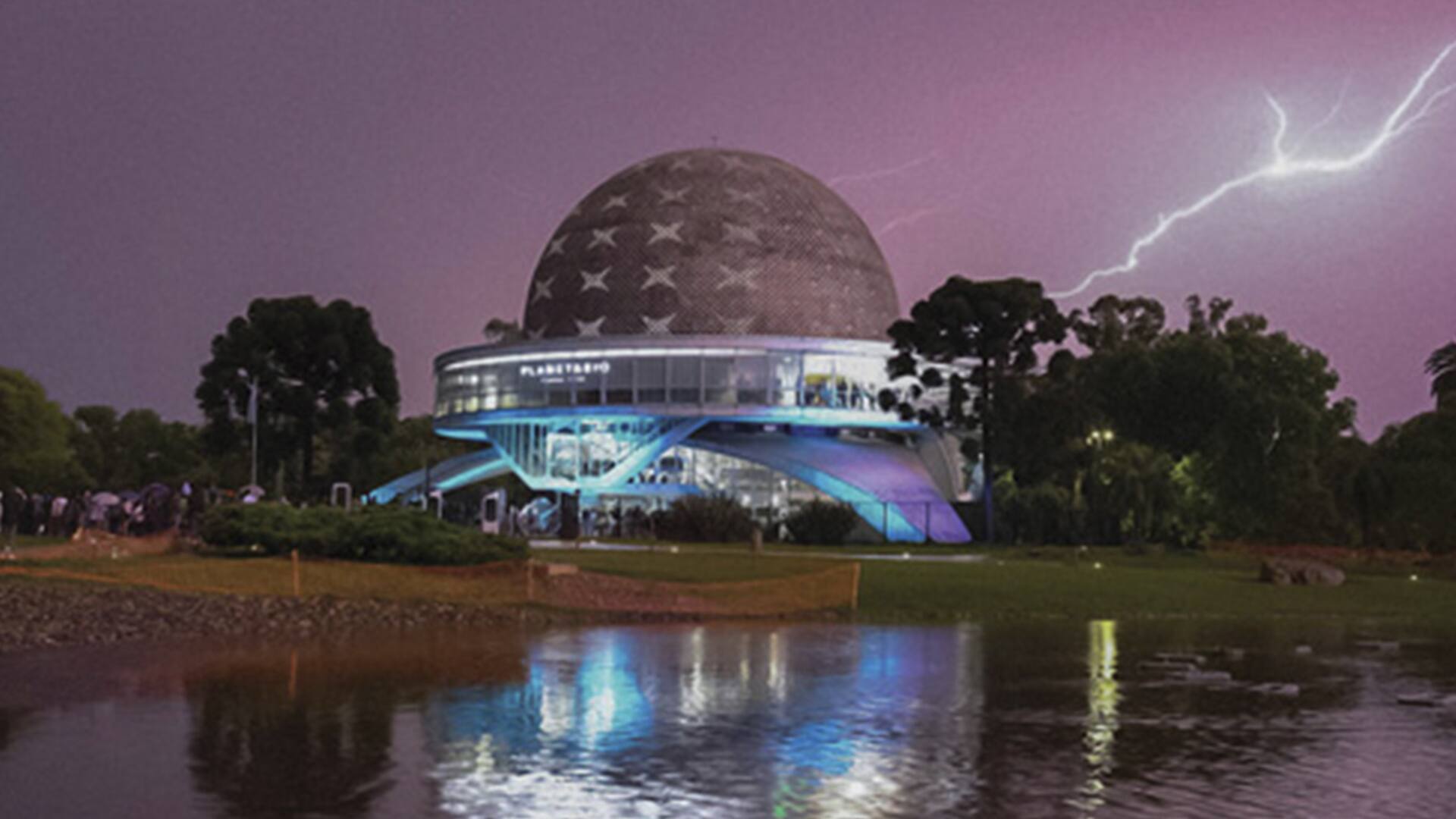 Planetario. La historia de un edificio que deslumbró a Bradbury