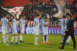Con una contra en el final, Atlético Tucumán venció a Newell's y sueña
