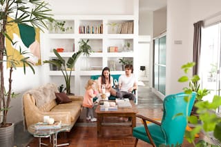 En Villa Crespo, esta casa familiar funciona también como estudio y showroom