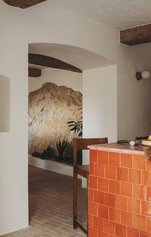 Piedra, madera y cal, los ingredientes para una casa provenzal exquisita
