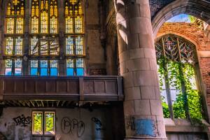 La iglesia que costó millones de dólares y está abandonada desde 1975
