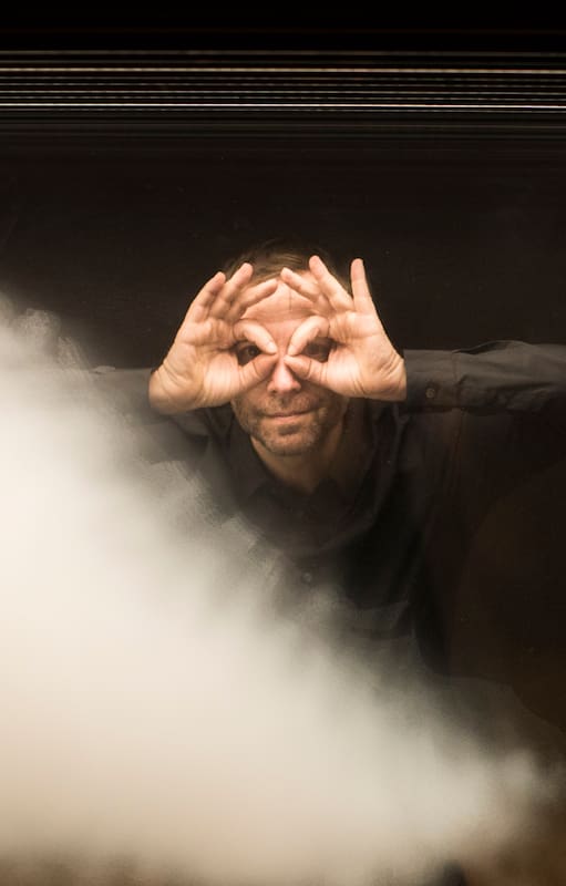 Leandro Erlich: "Me gusta caminar en el borde"