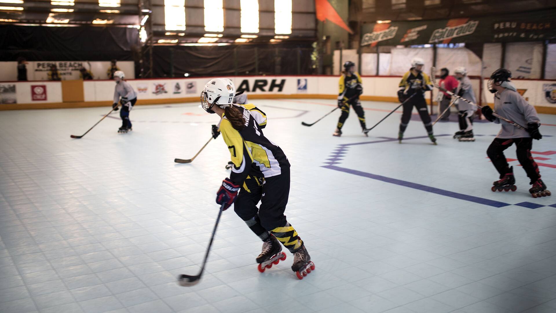 Roller hockey: en patines y con palos, fotos de un deporte que une dos pasiones