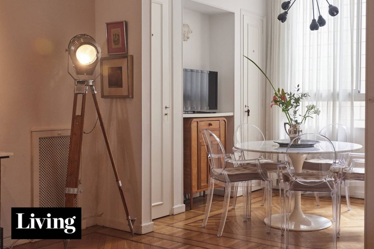 Por qué la mesa Tulip es uno de los objetos más usados en decoración