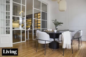 Dieron vuelta la distribución de su PH para resolver todo en un mismo nivel sin recurrir a la terraza