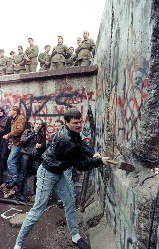 30 años de la caída del Muro. Un lamento por la promesa incumplida