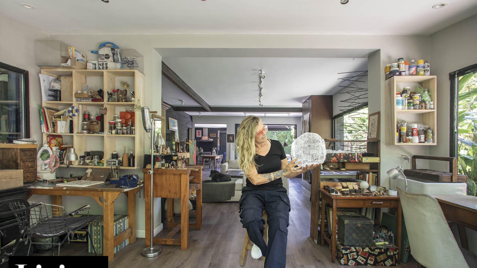 La casa-taller abierta al verde de una artista y joyera que volvió a Tigre, su lugar de siempre