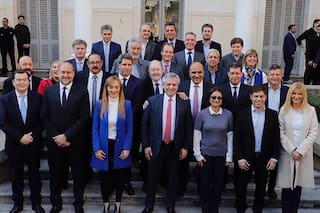 Gobernadores. Están en crisis, pero invierten en plazos fijos