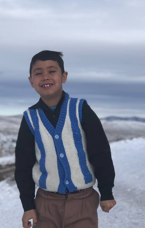 Ser pobre en la Patagonia: Nasael tuvo su primera ducha caliente a los 7 años