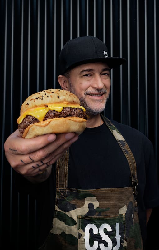 La Burger: una creación de Lele Cristobal y La Birra Bar llega a las Paradas Sangucheras de AXION energy