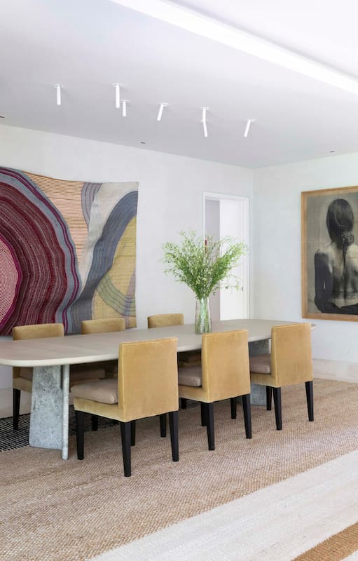 Una casa para tres mujeres adultas donde arquitectura, interiorismo y arte apuntan a la tranquilidad y el equilibrio