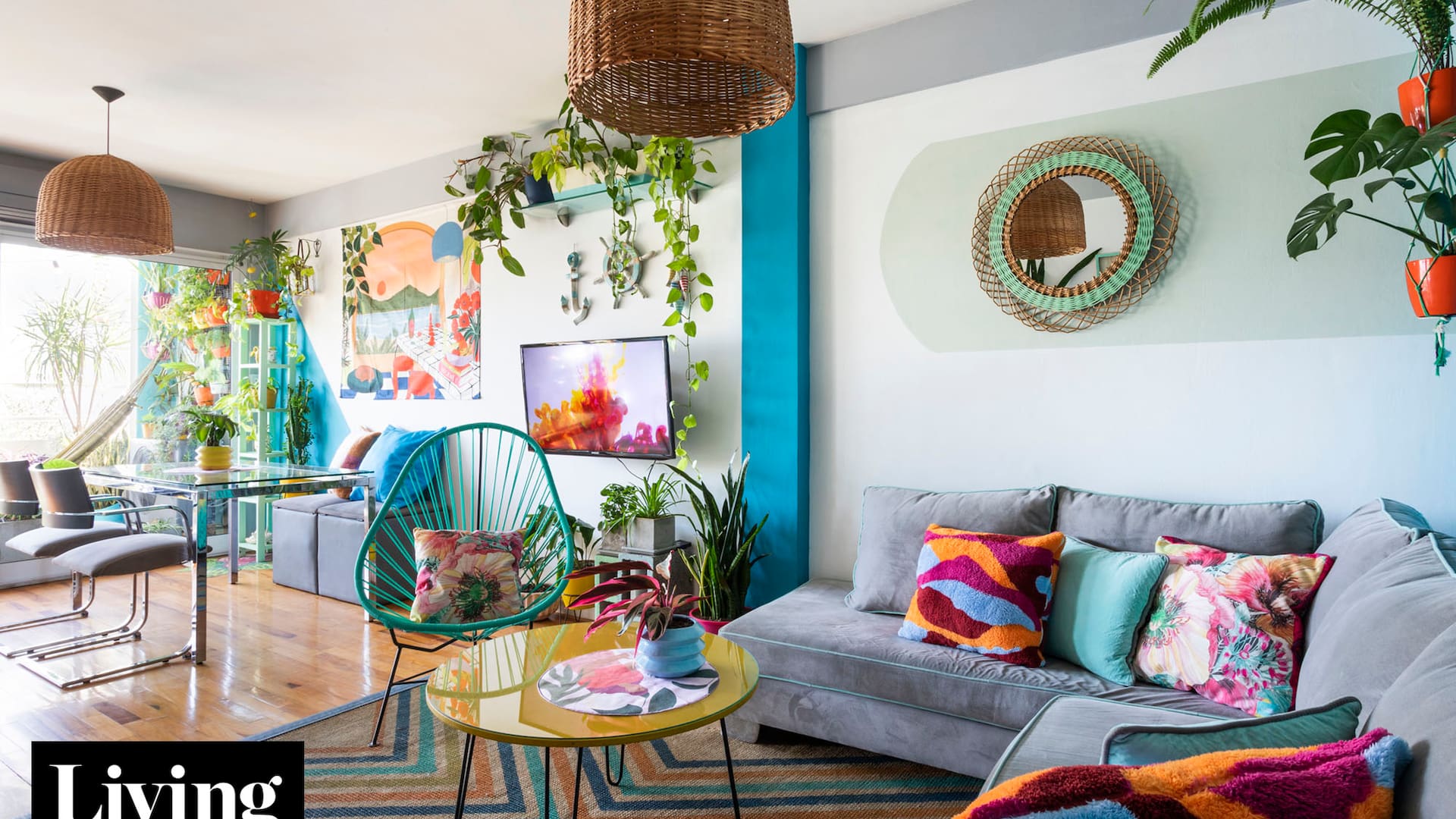 Les mostramos cómo se renovó un dos ambientes de Villa Ortúzar a puro color