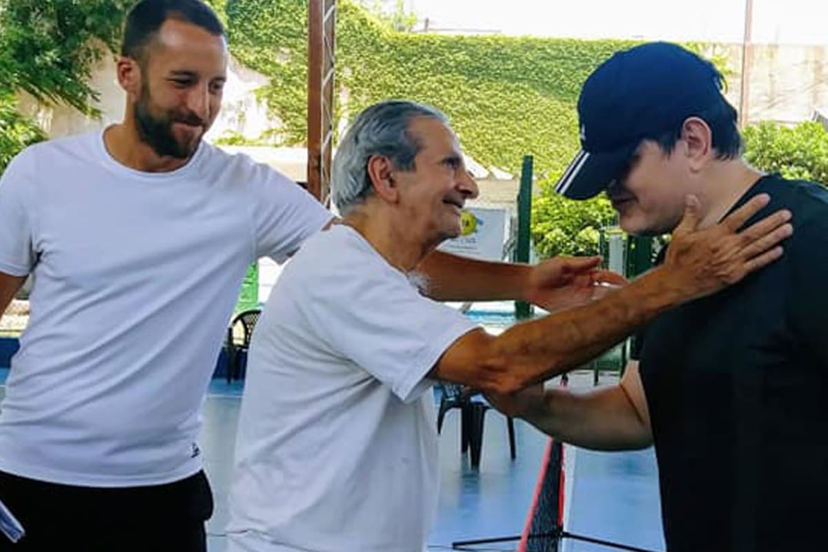 Tenis ciego. "La primera vez que di una clase volví a mi casa llorando de emoción"