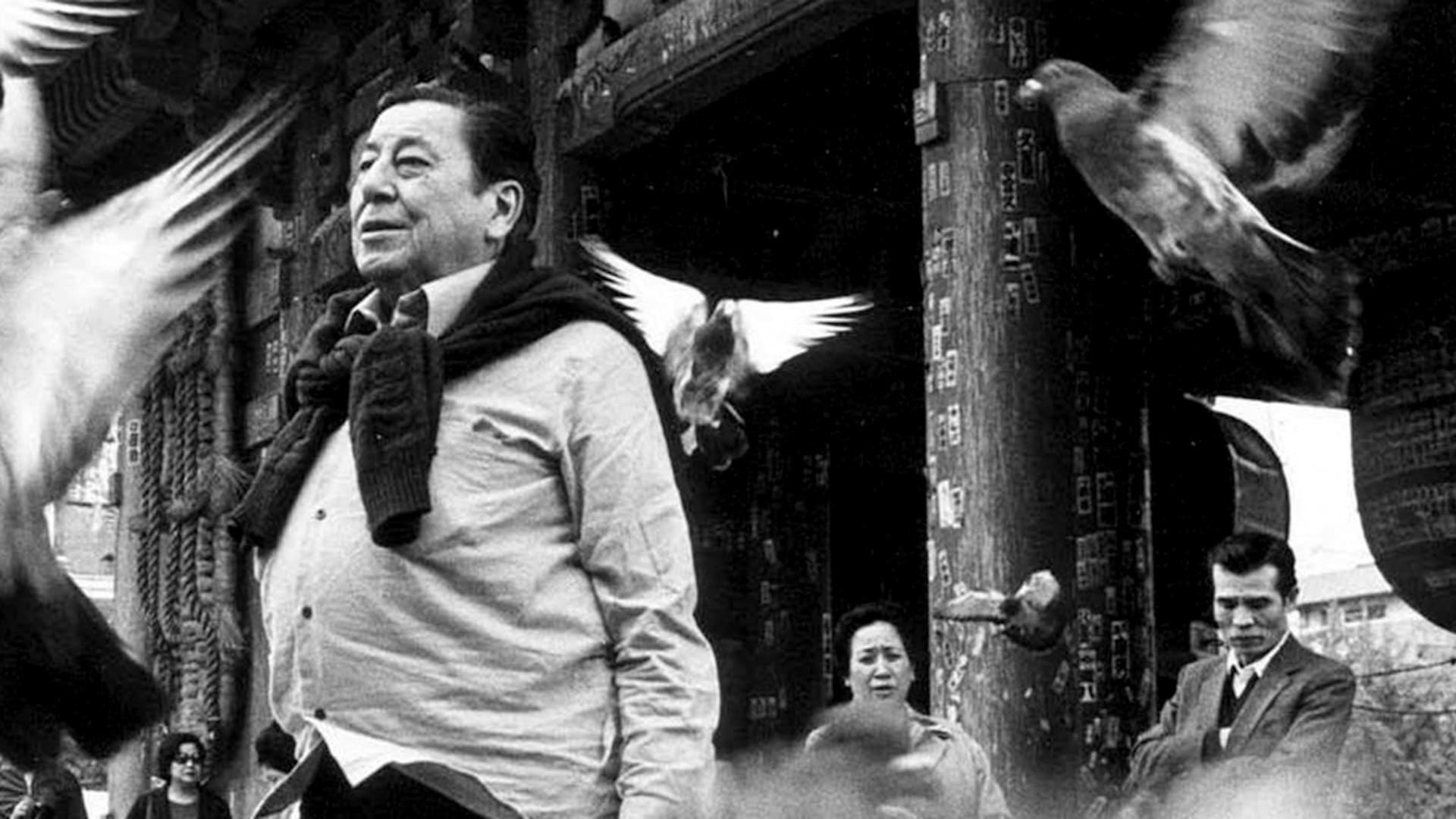 Atahualpa Yupanqui. Con la guitarra a cuestas, lleva el país por el mundo
