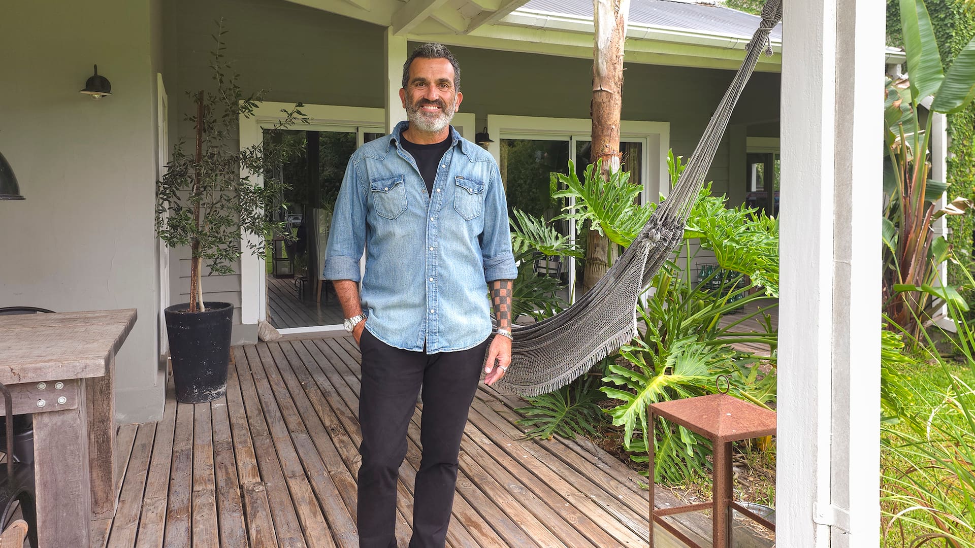Iván Nahas: del primer departamento que diseñó entre amigos a su regreso a Experiencia Living