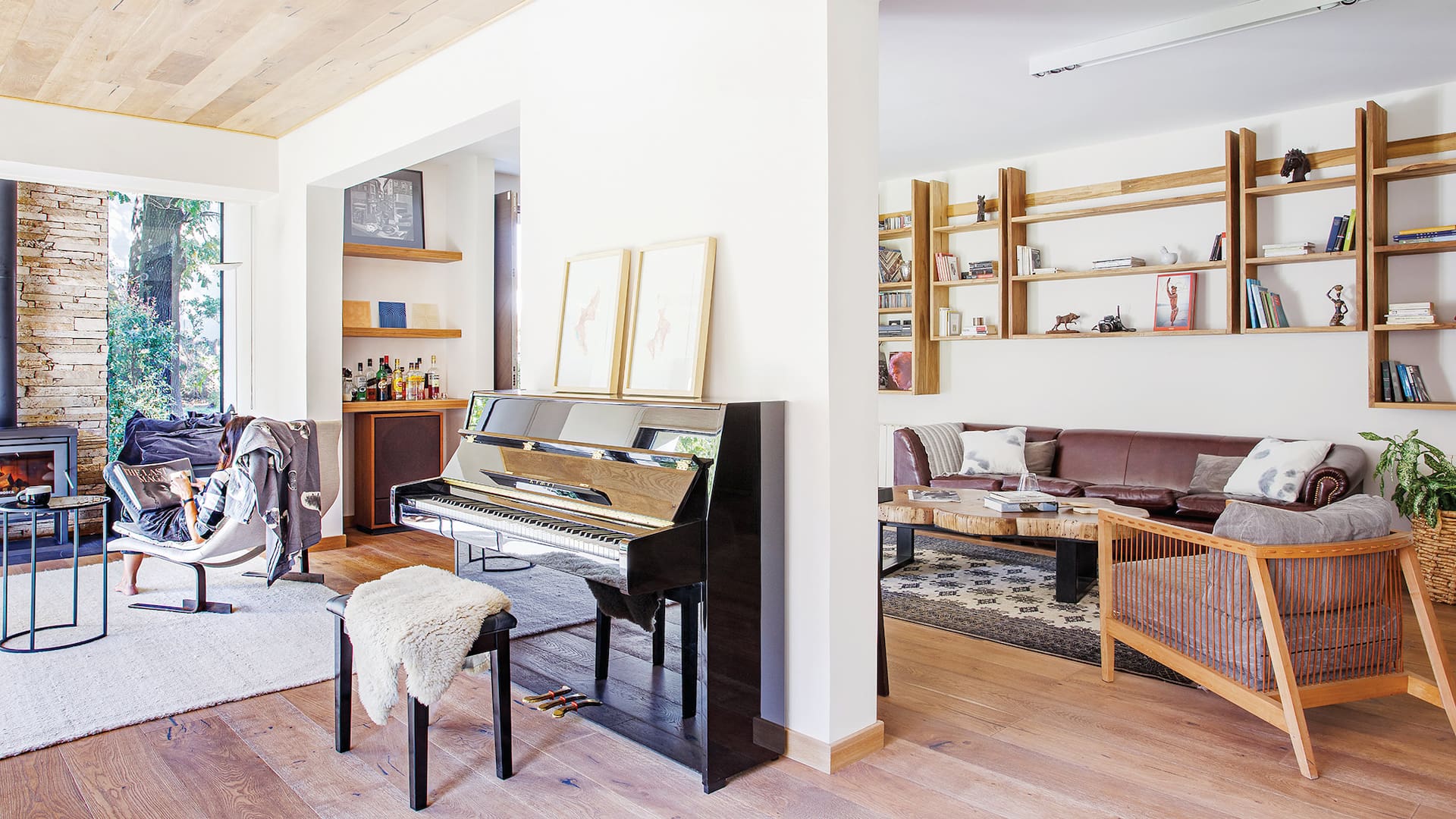 Deco sensorial. Como si fuera una cabaña, esta casa en San Isidro evoca el clima patagónico